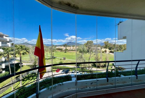 Apartment - Wiederverkauf - Marbella - Guadalmina Alta