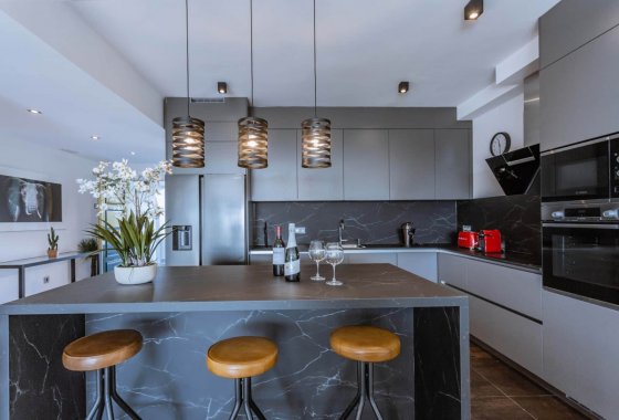 Apartment - Wiederverkauf - Marbella - Los Monteros