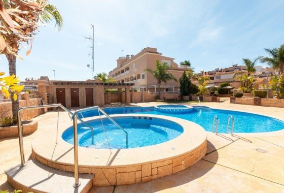 Apartment - Wiederverkauf - Orihuela Costa - Los Dolses