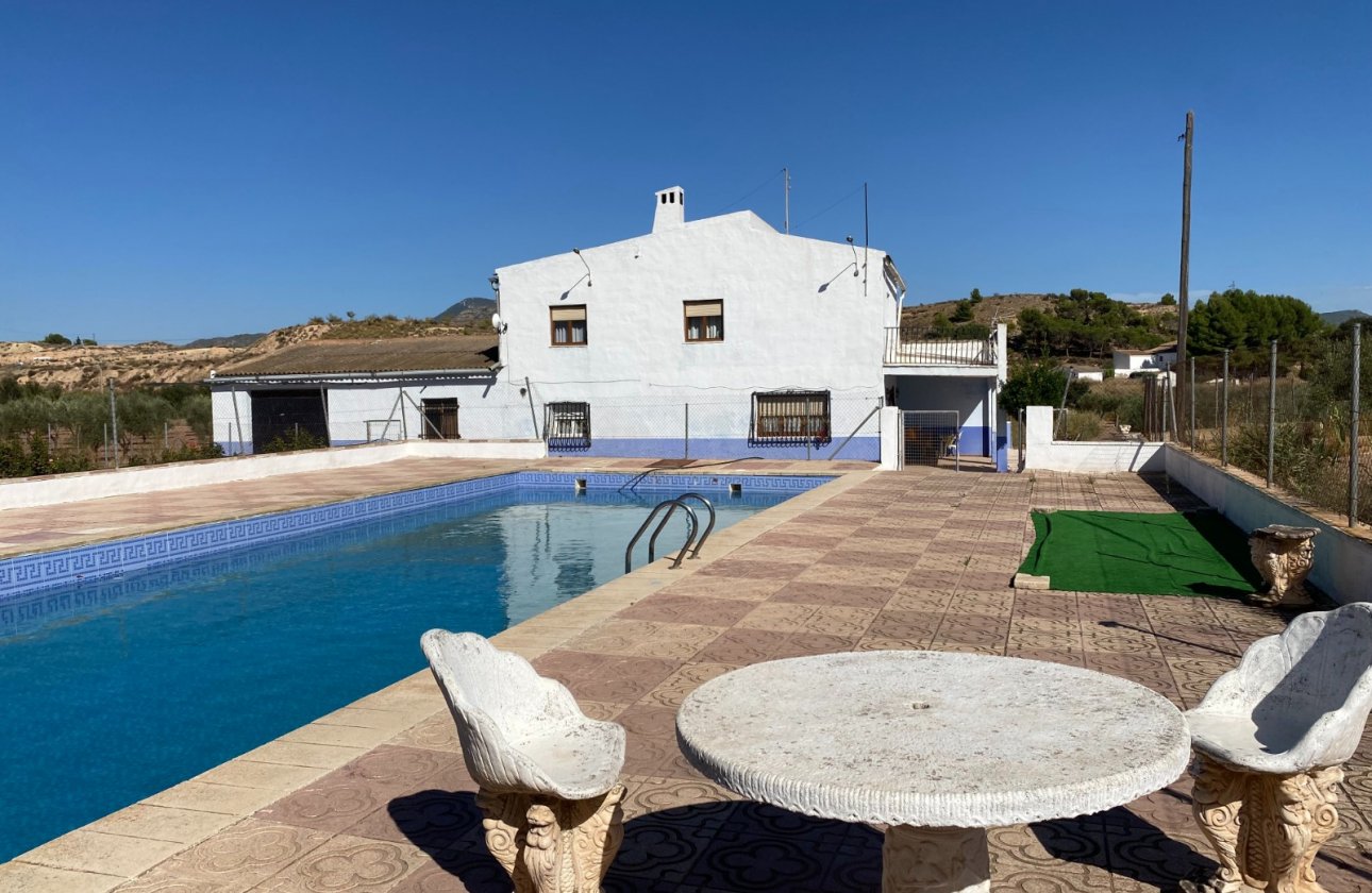 Country House - Resale - Sax - Sax