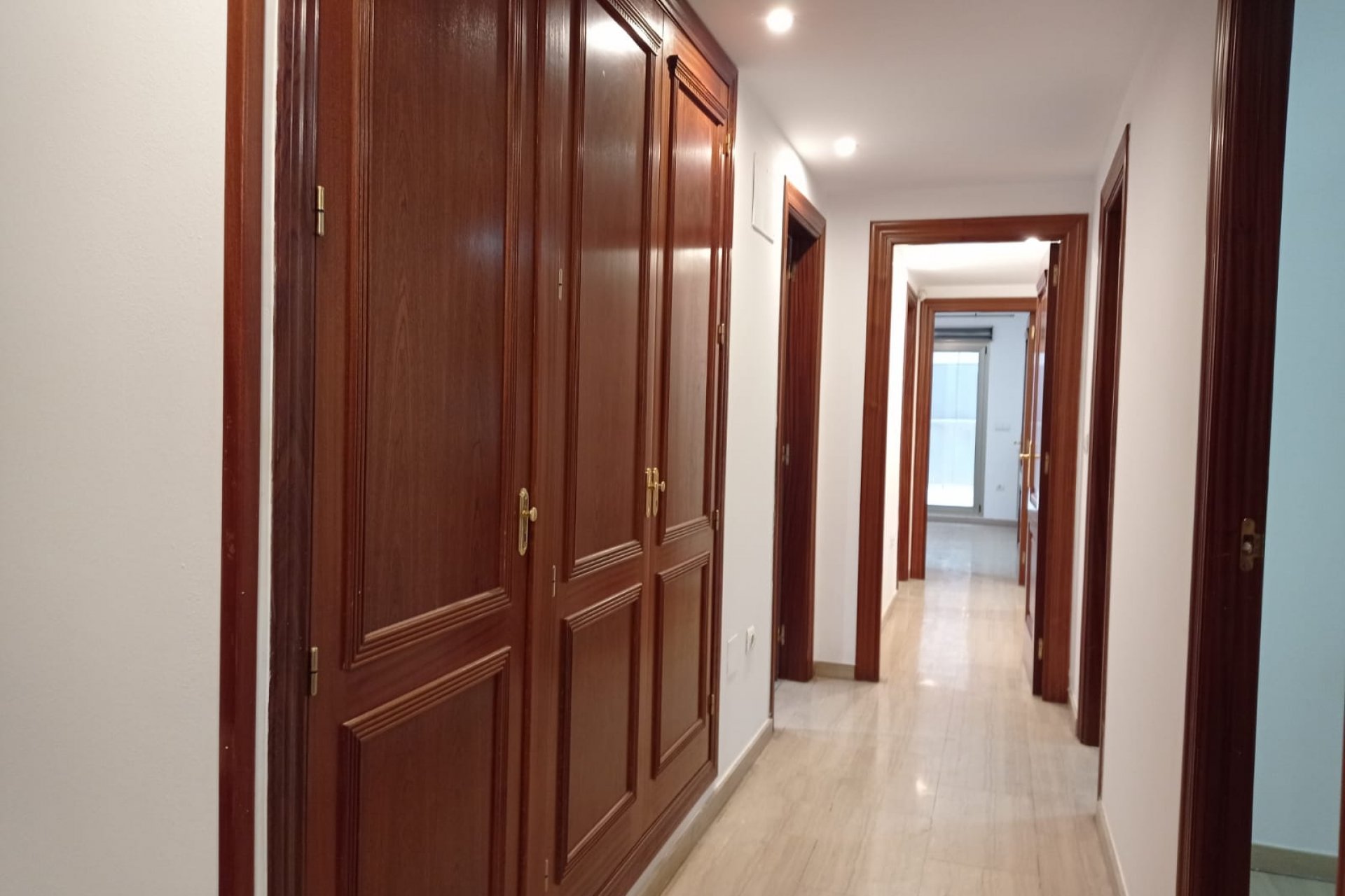 Resale - Apartment - Alicante - Center