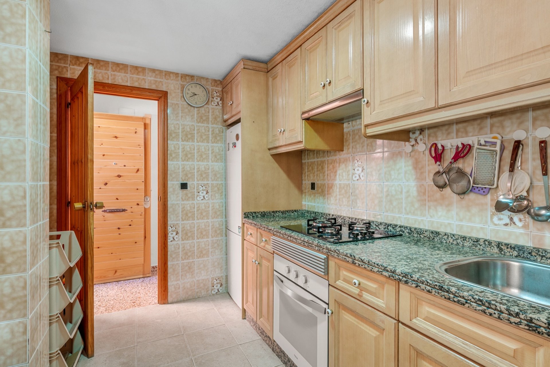 Resale - Apartment - Arenales del Sol - Segunda linea playa