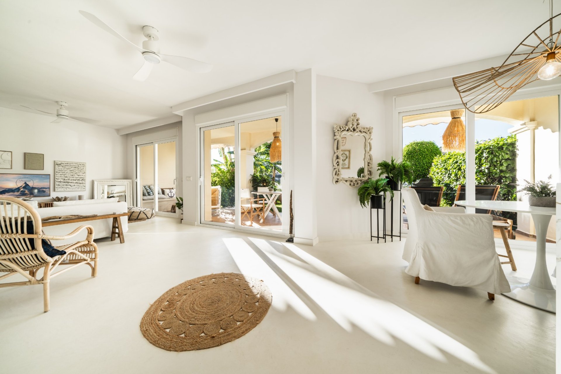 Resale - Apartment - Benahavis - La Quinta