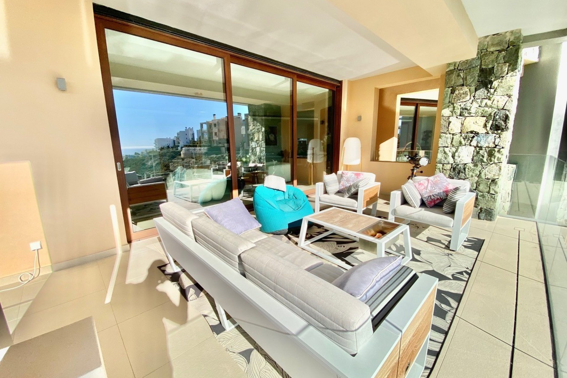 Resale - Apartment - Benahavis - La Quinta