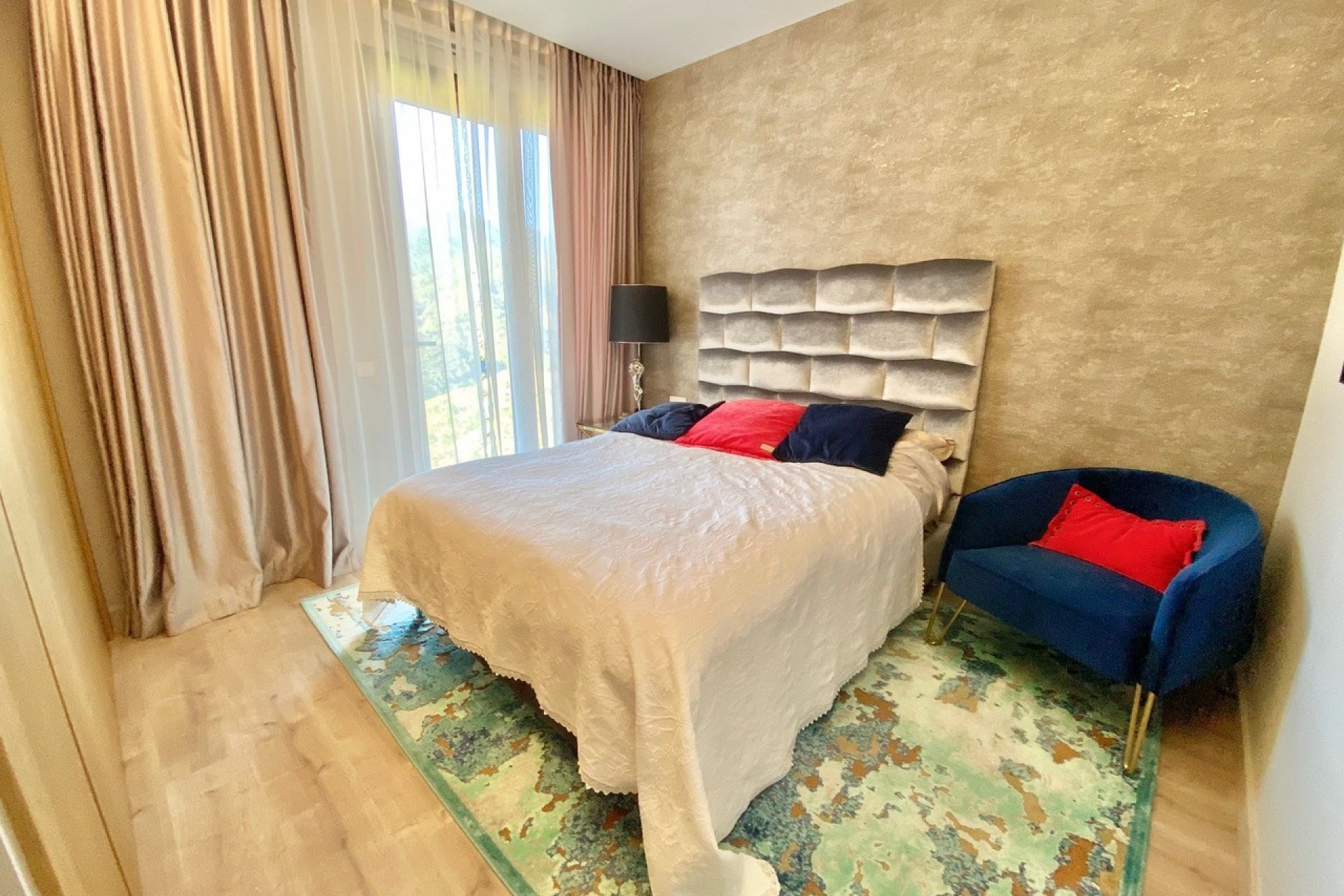 Resale - Apartment - Benahavis - La Quinta