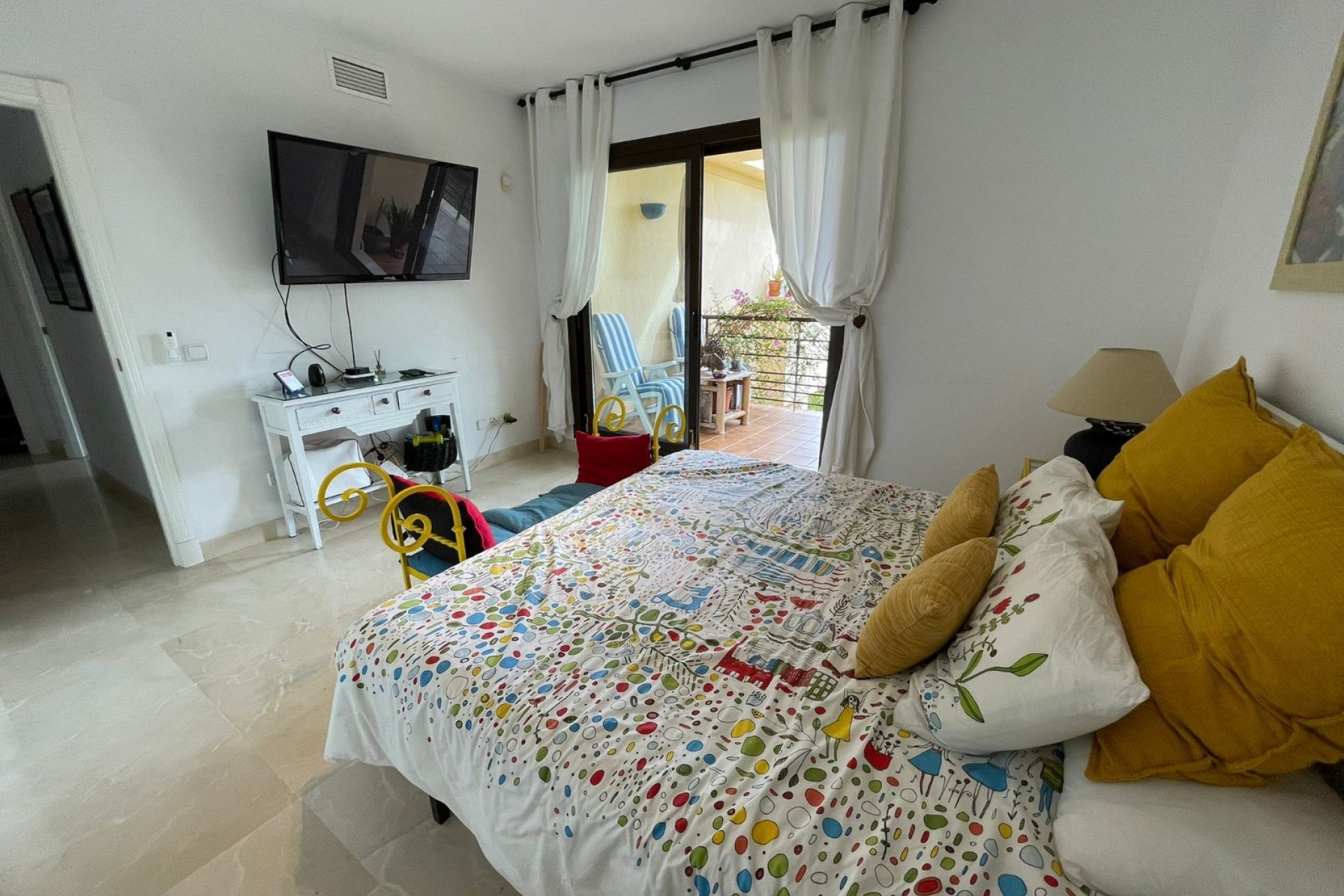 Resale - Apartment - Benahavis - Los Arqueros