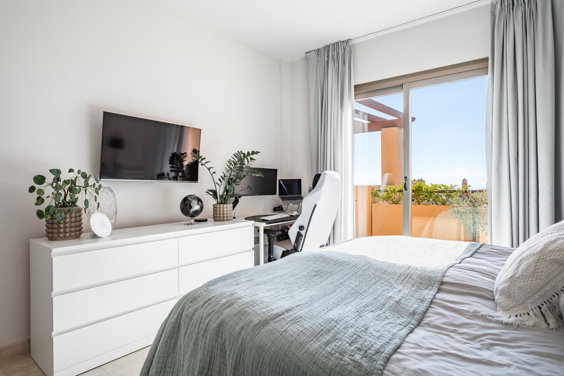 Resale - Apartment - Benahavis