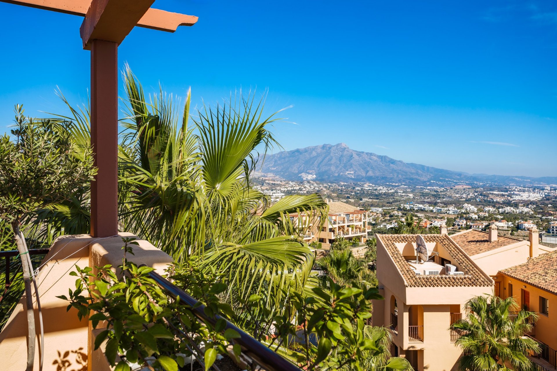 Resale - Apartment - Benahavis