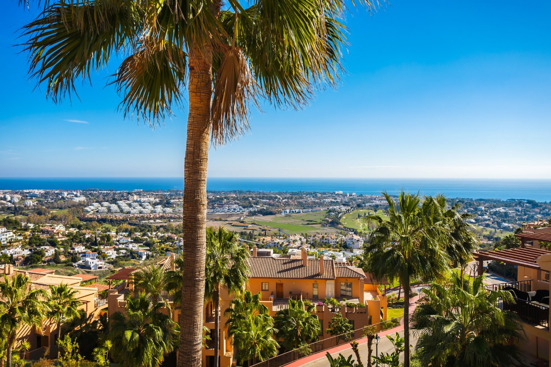 Resale - Apartment - Benahavis