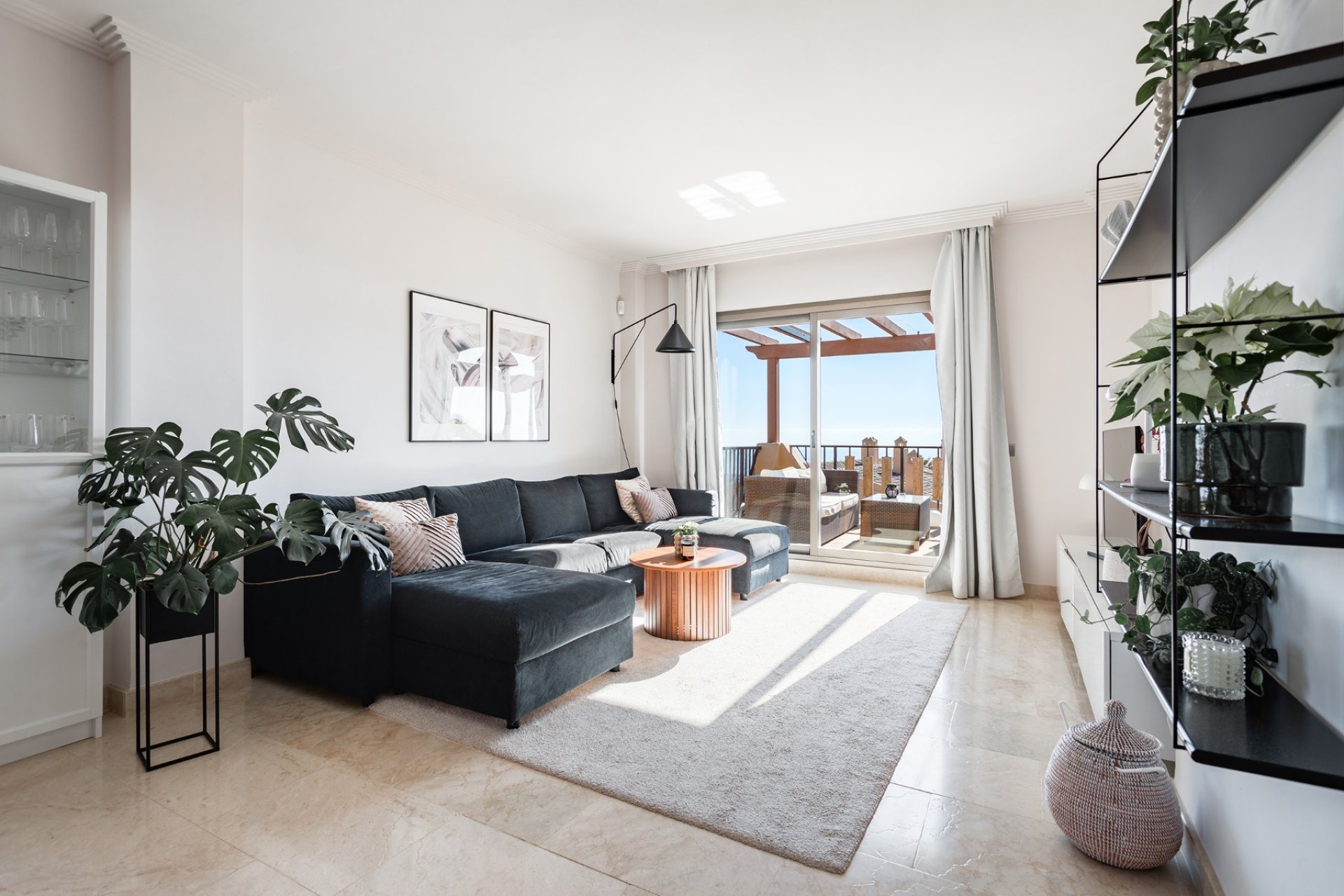 Resale - Apartment - Benahavis