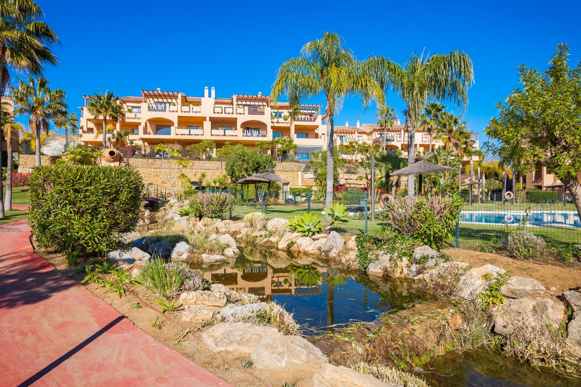 Resale - Apartment - Benahavis