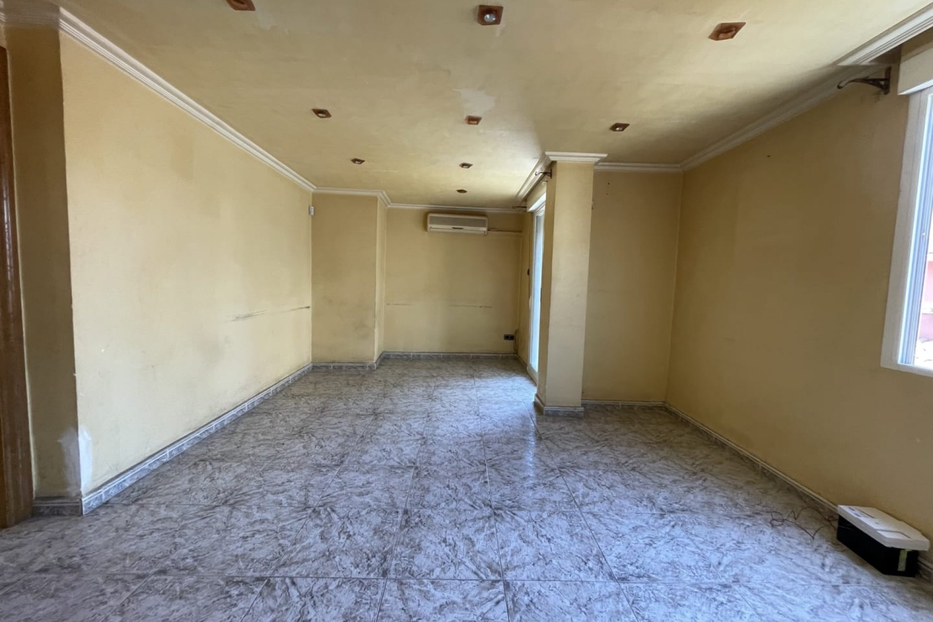 Resale - Apartment - Crevillente