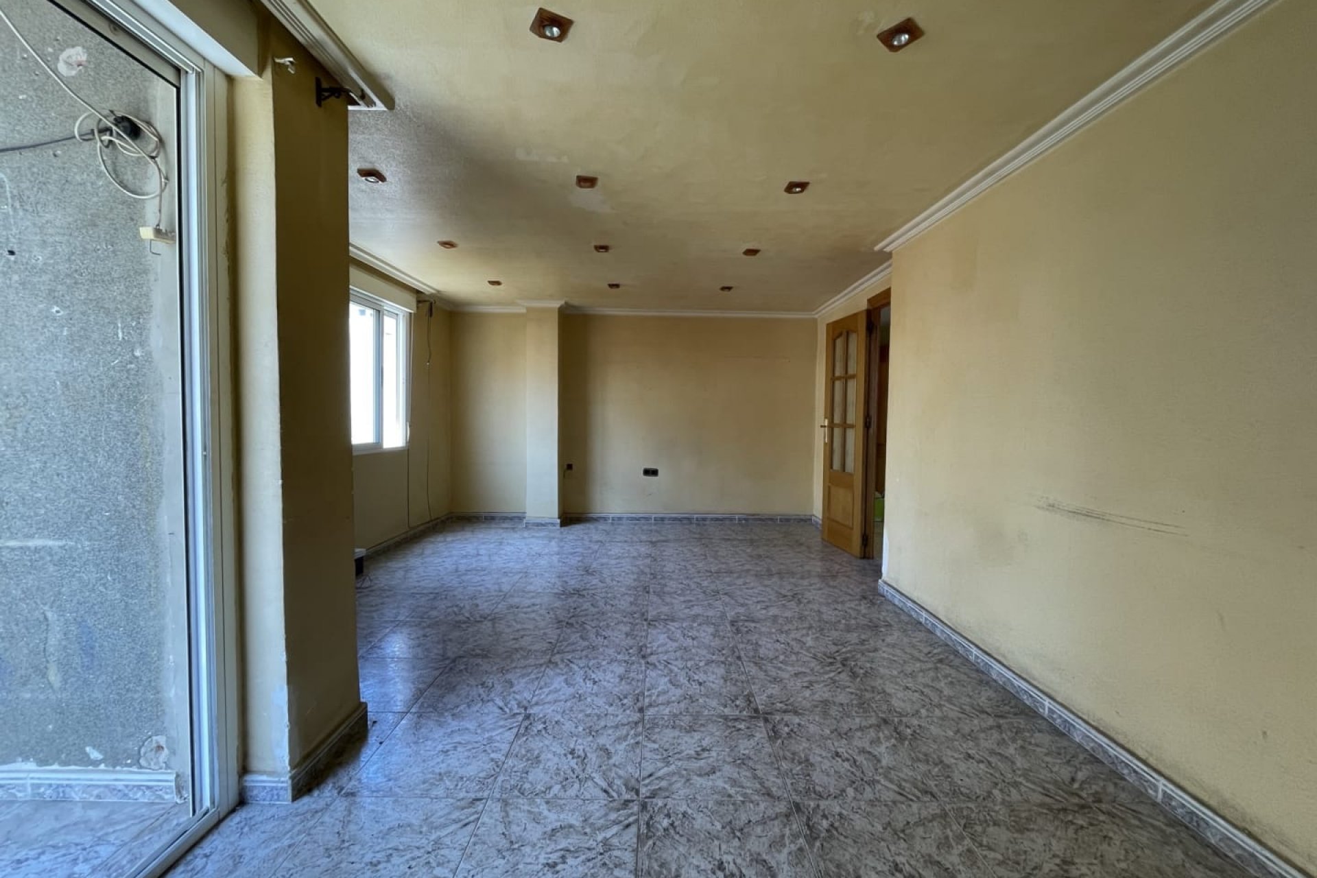 Resale - Apartment - Crevillente