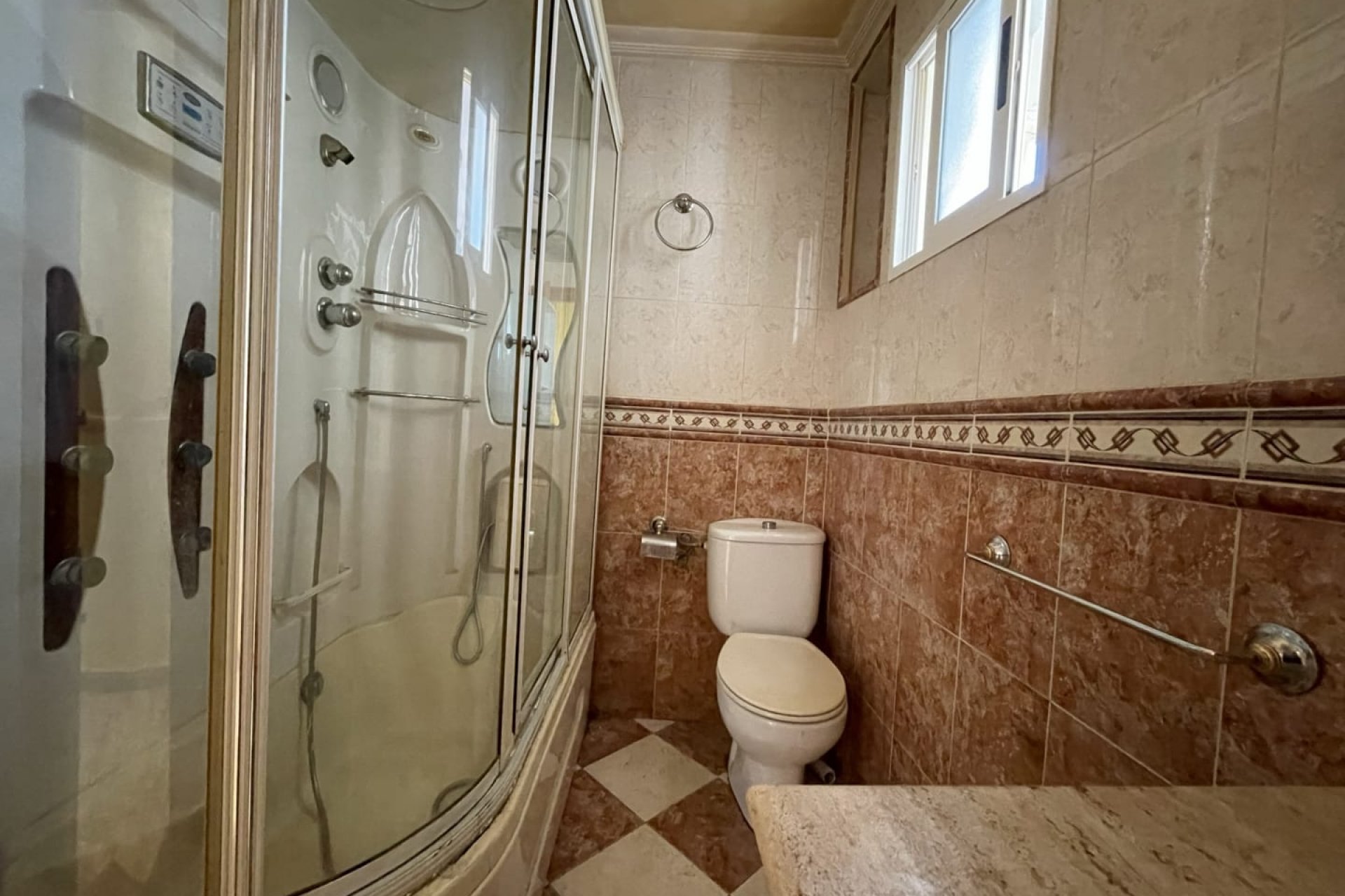 Resale - Apartment - Crevillente