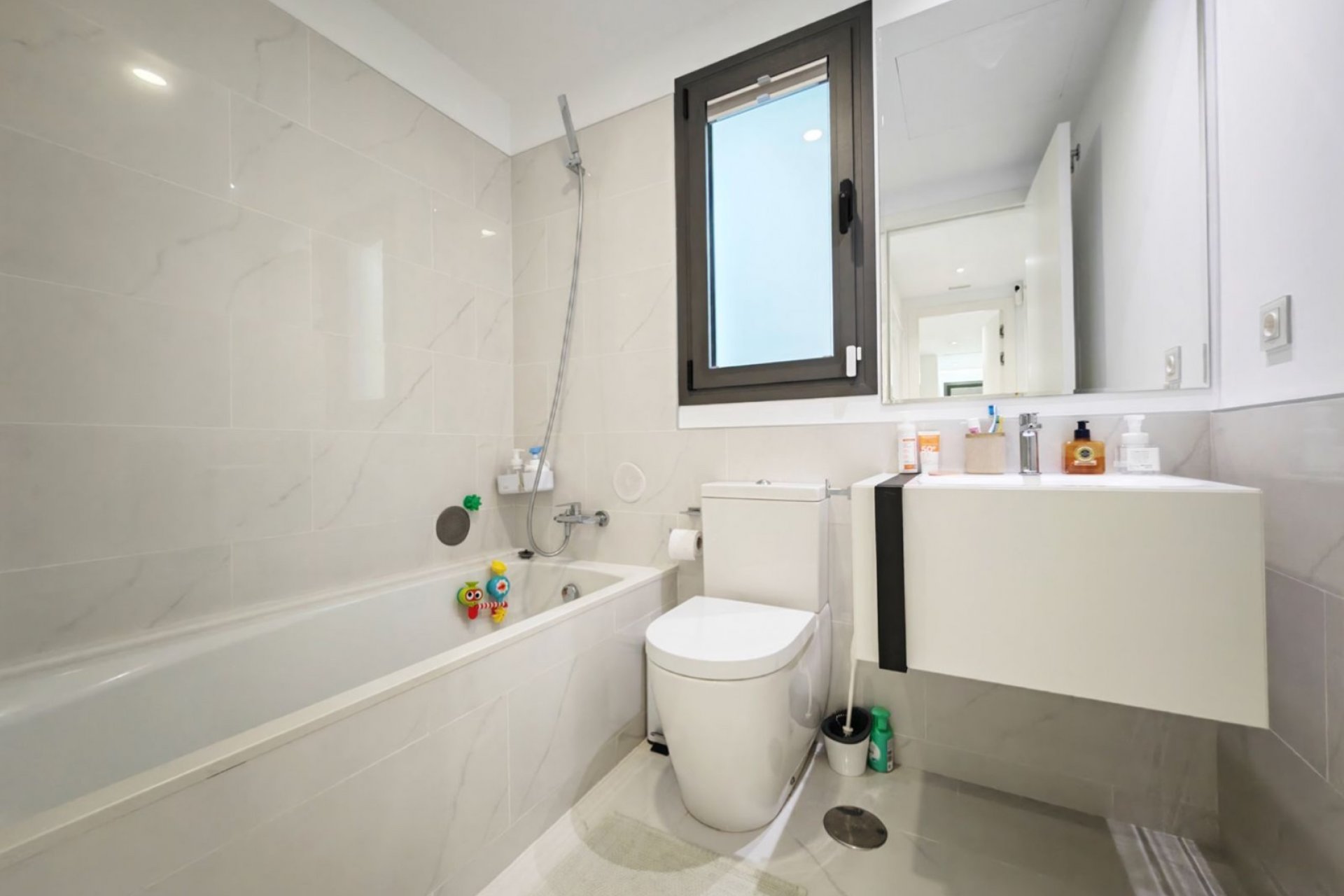 Resale - Apartment - Estepona - New Golden Mile