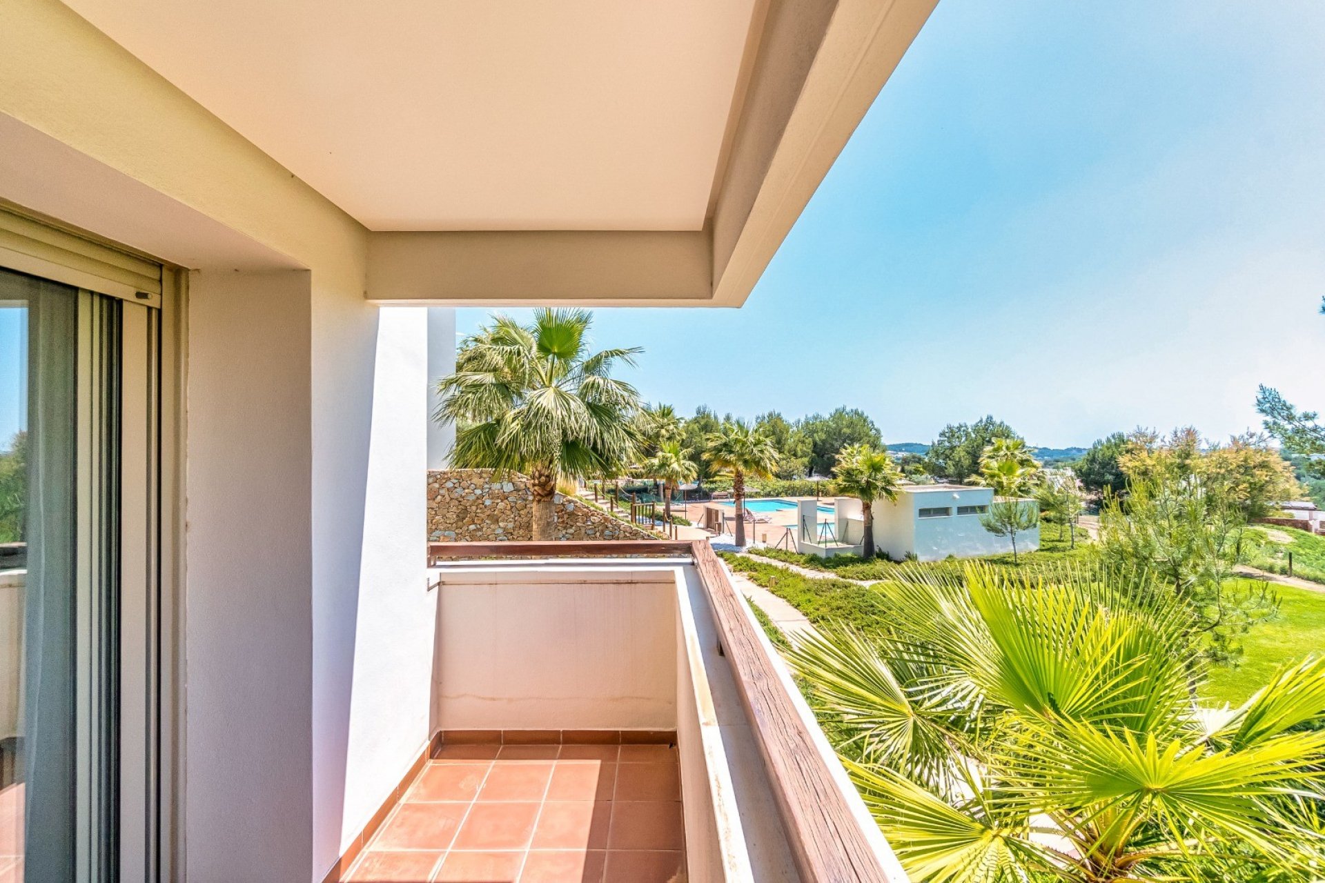 Resale - Apartment - Las Colinas Golf Resort