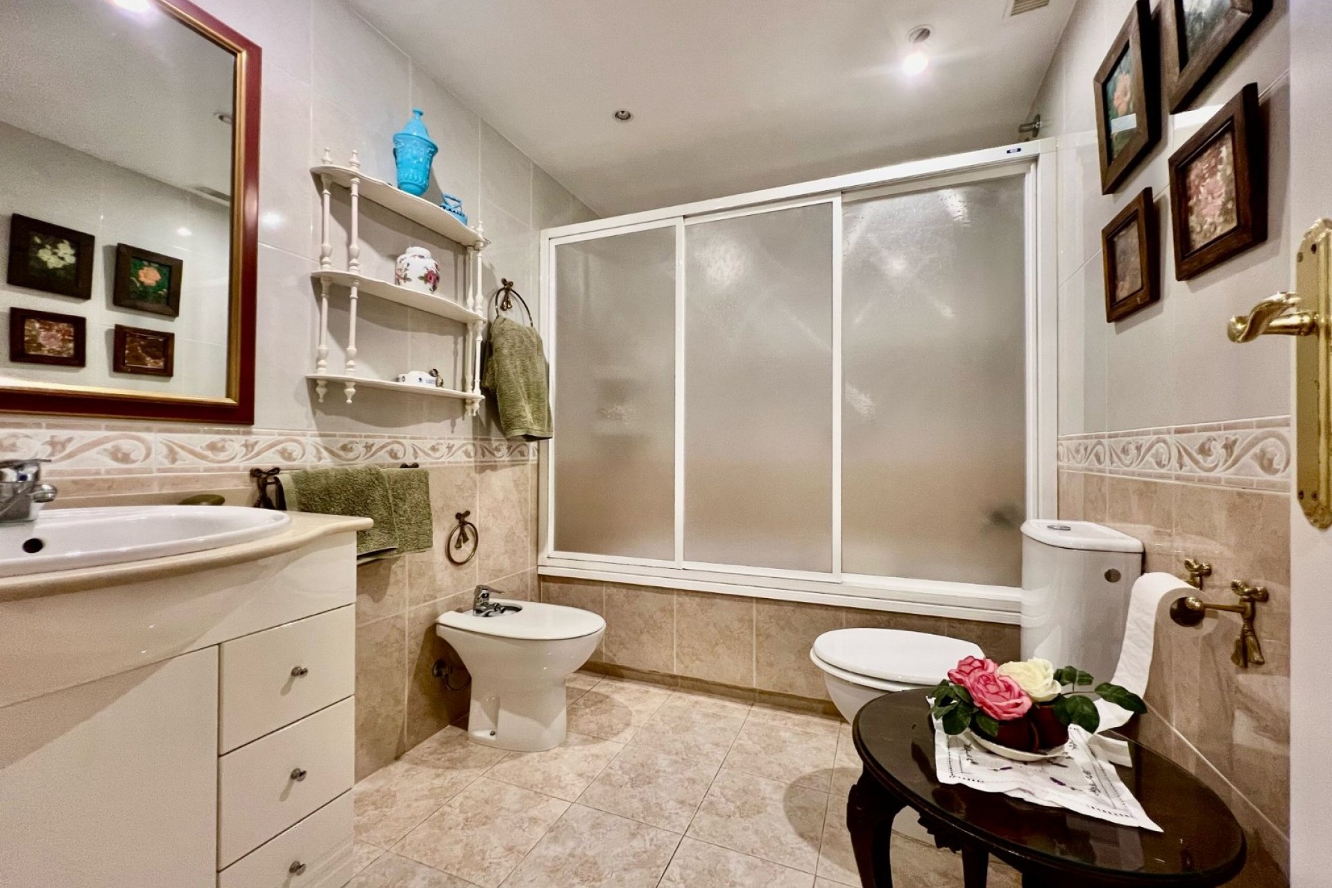 Resale - Apartment - Marbella - Guadalmina Alta