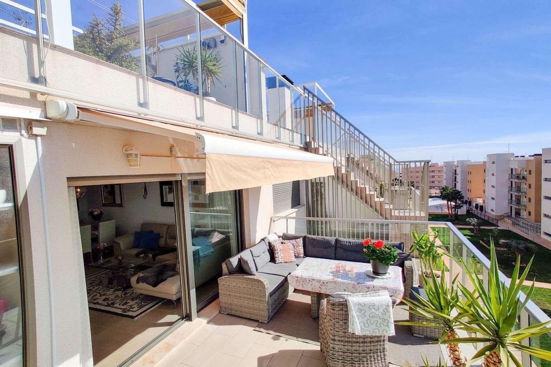 Resale - Apartment - Orihuela Costa - Villamartín