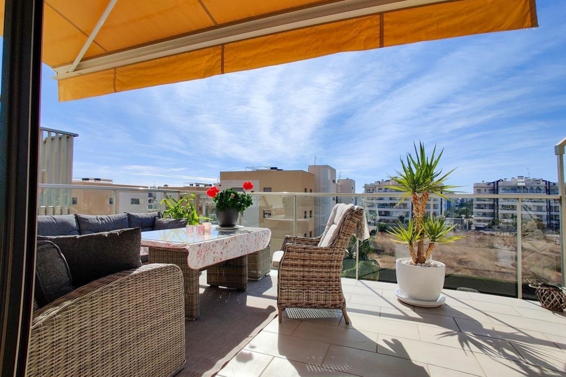 Resale - Apartment - Orihuela Costa - Villamartín