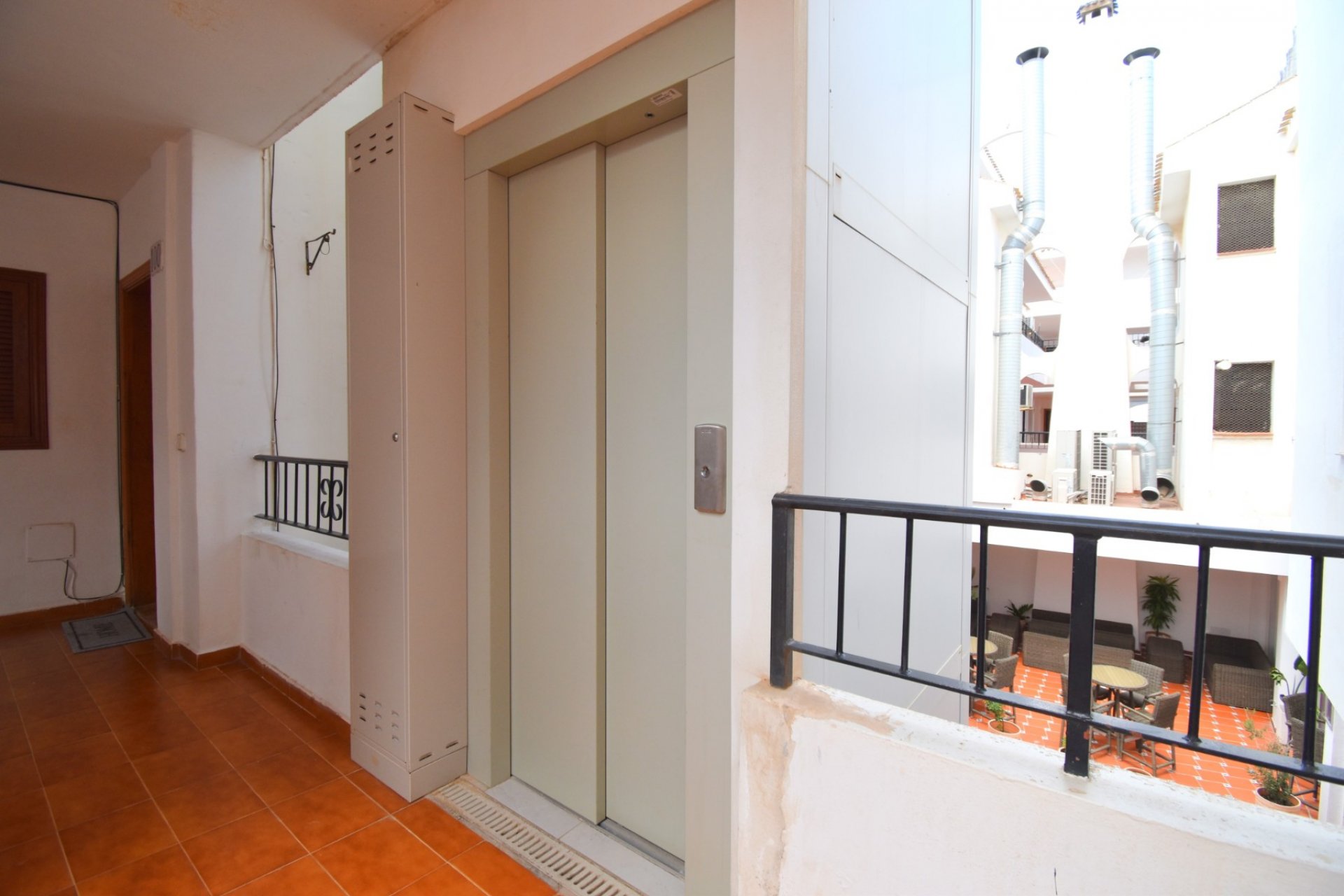 Resale - Apartment - Orihuela Costa - Villamartin