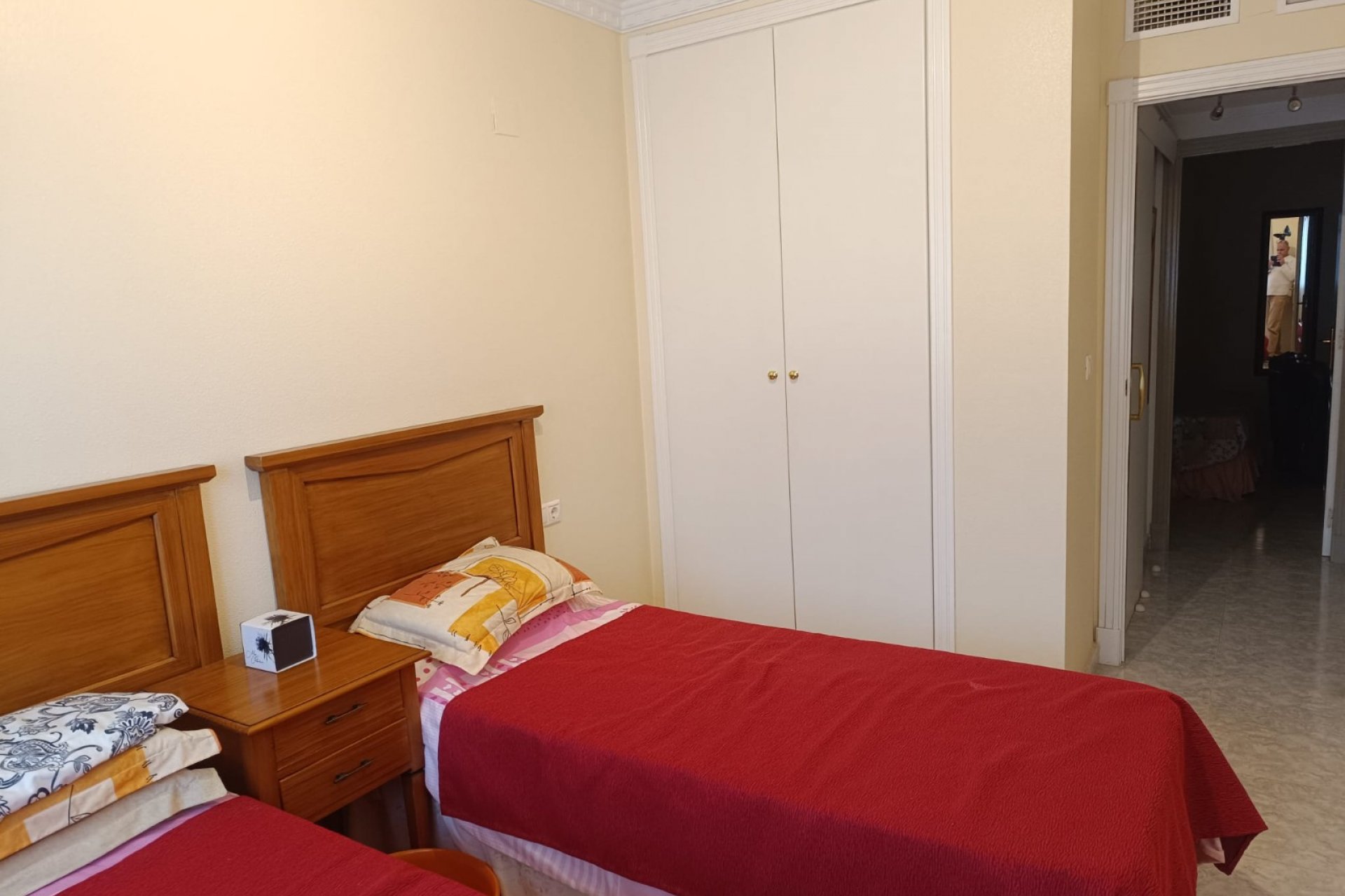 Resale - Apartment - Rafal