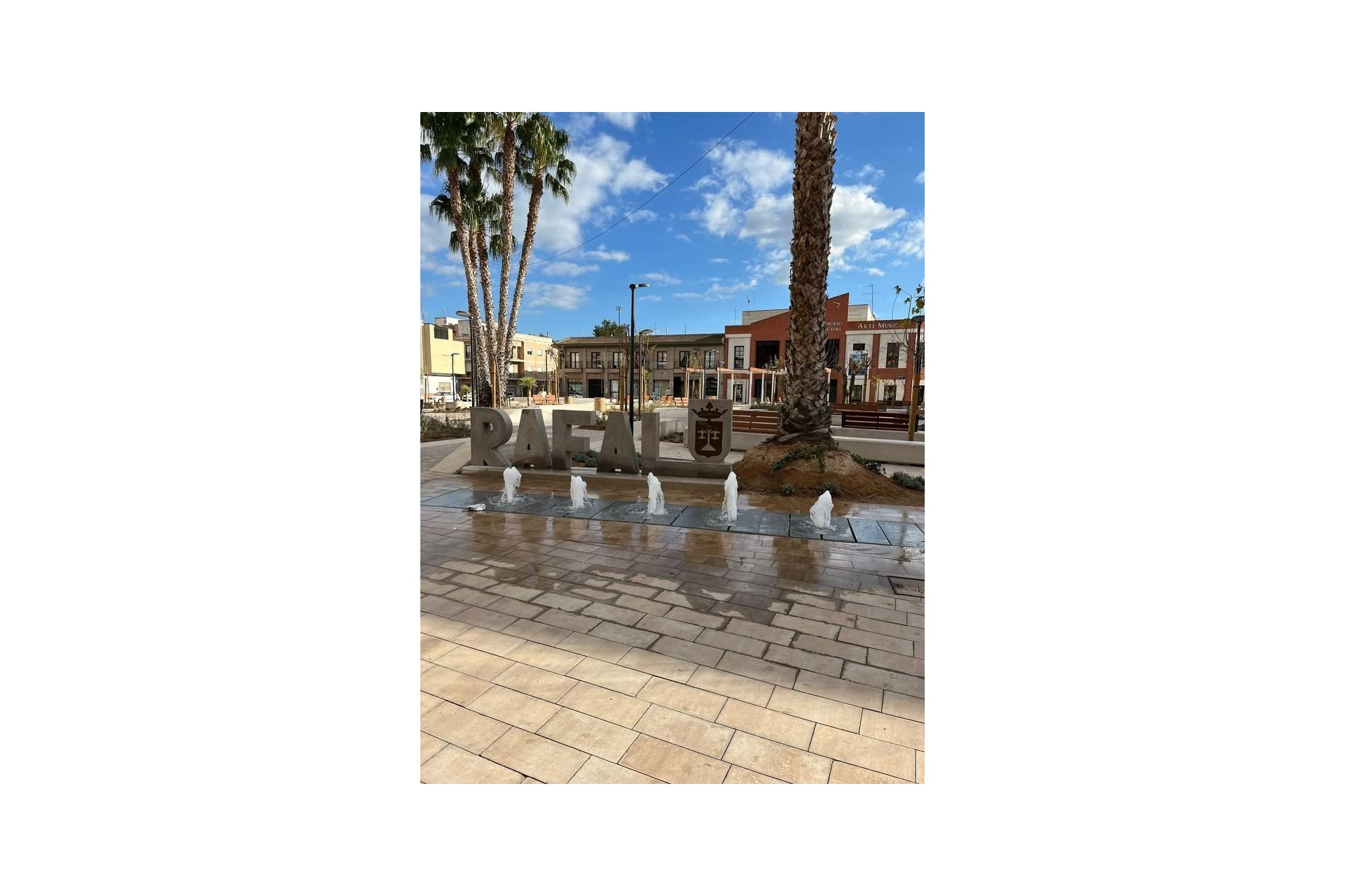 Resale - Apartment - Rafal