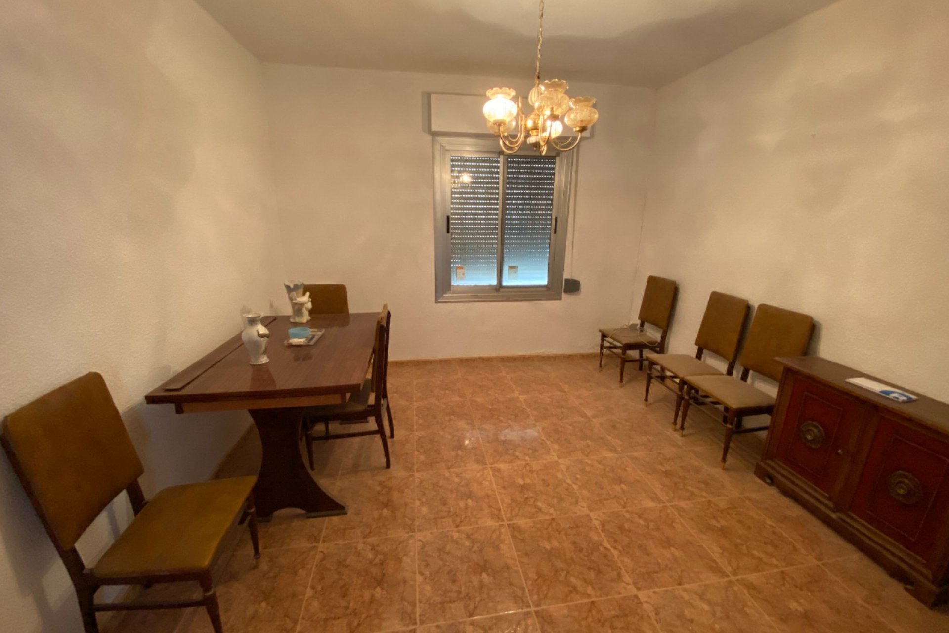 Resale - Apartment - Sax