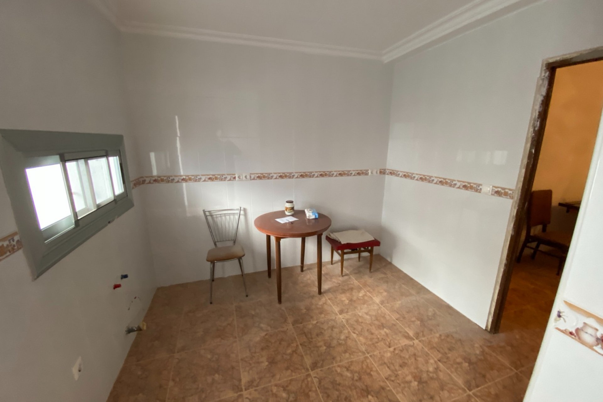 Resale - Apartment - Sax