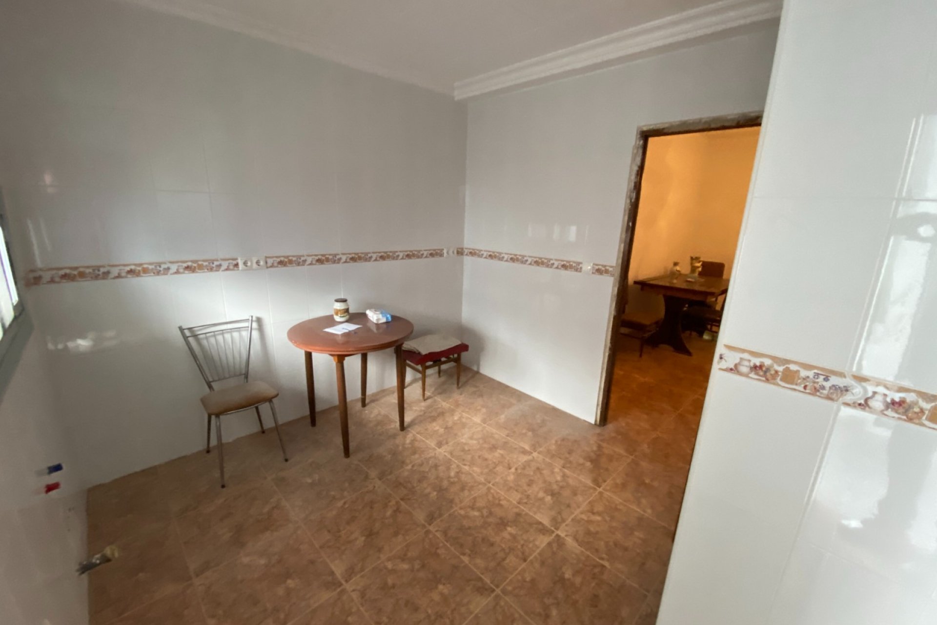 Resale - Apartment - Sax