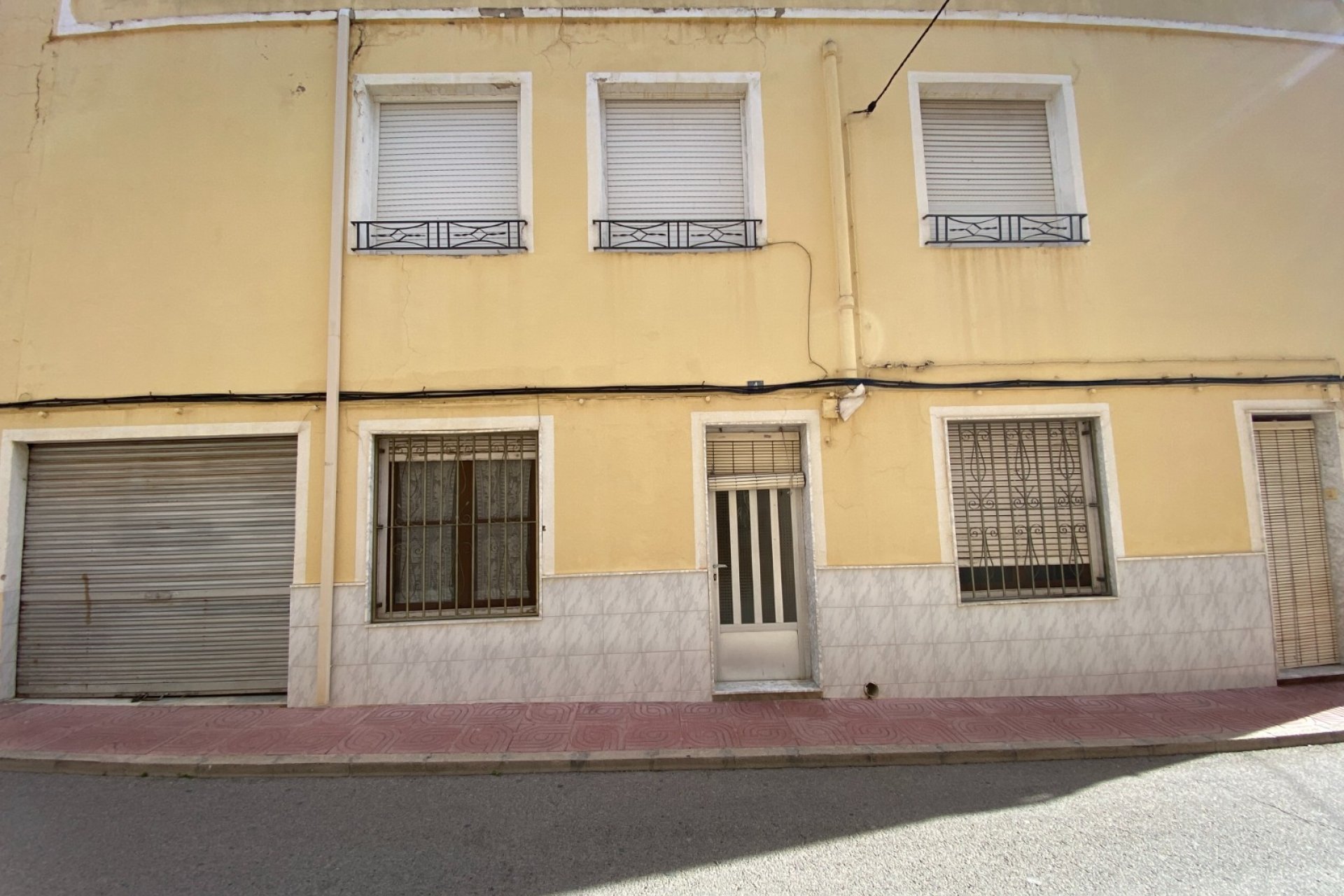 Resale - Apartment - Sax