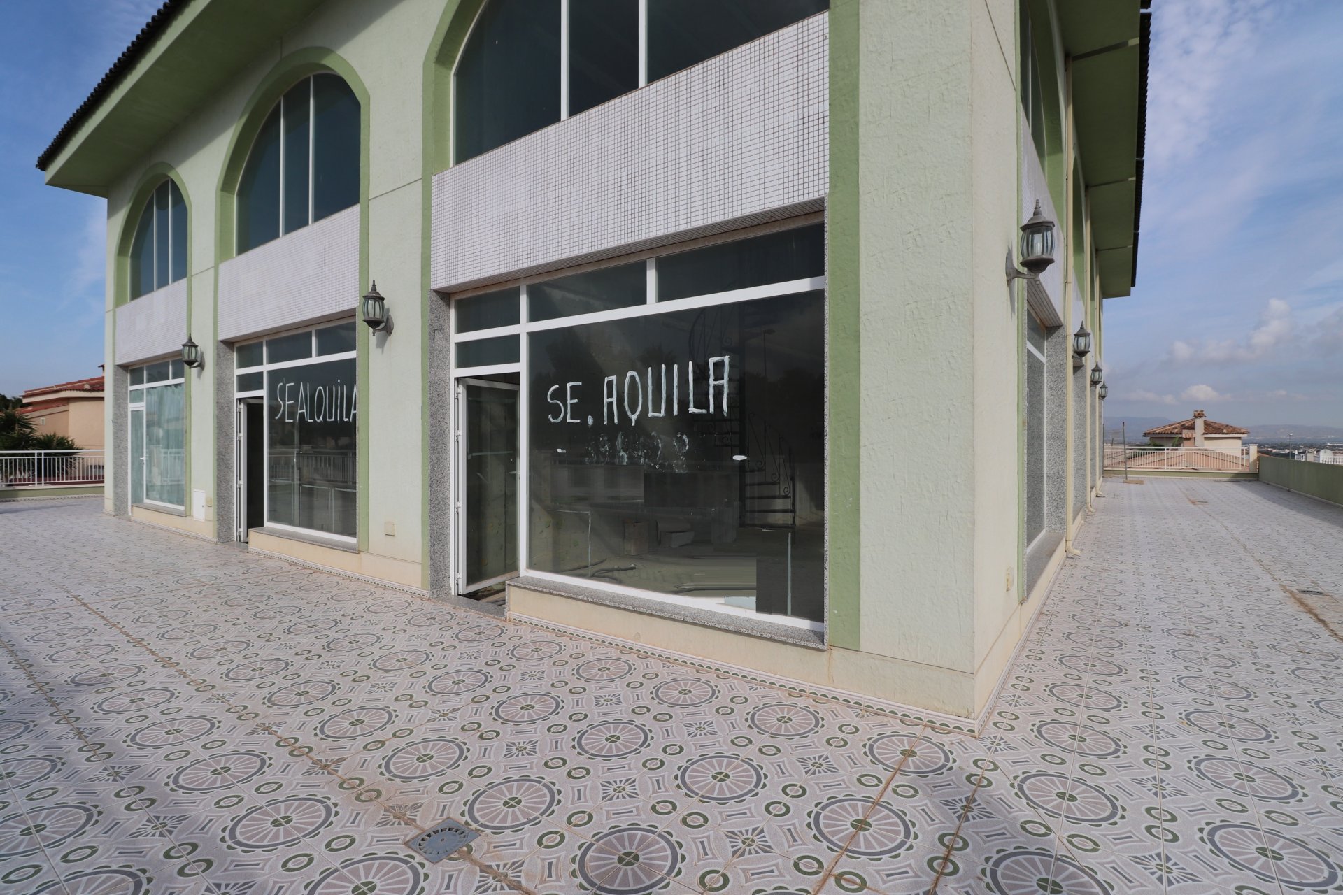 Resale - Commercial - Benimar - Benimar II