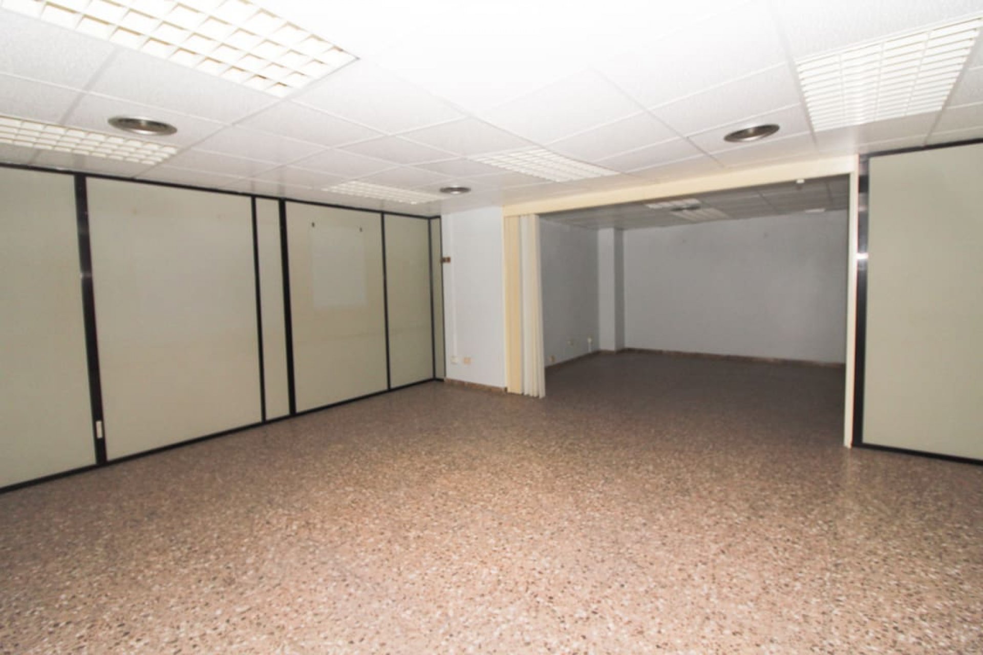 Resale - Commercial - Elche - Carrus