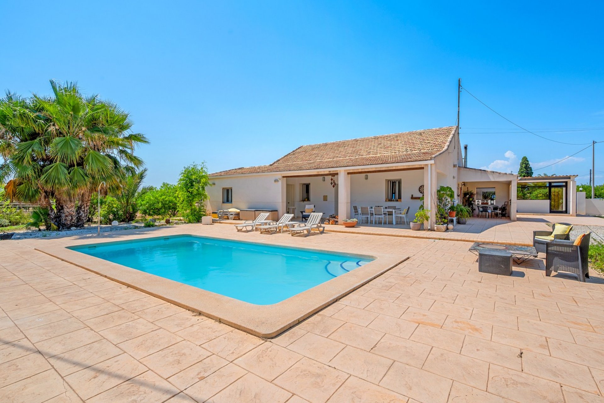 Resale - Country House - Elche