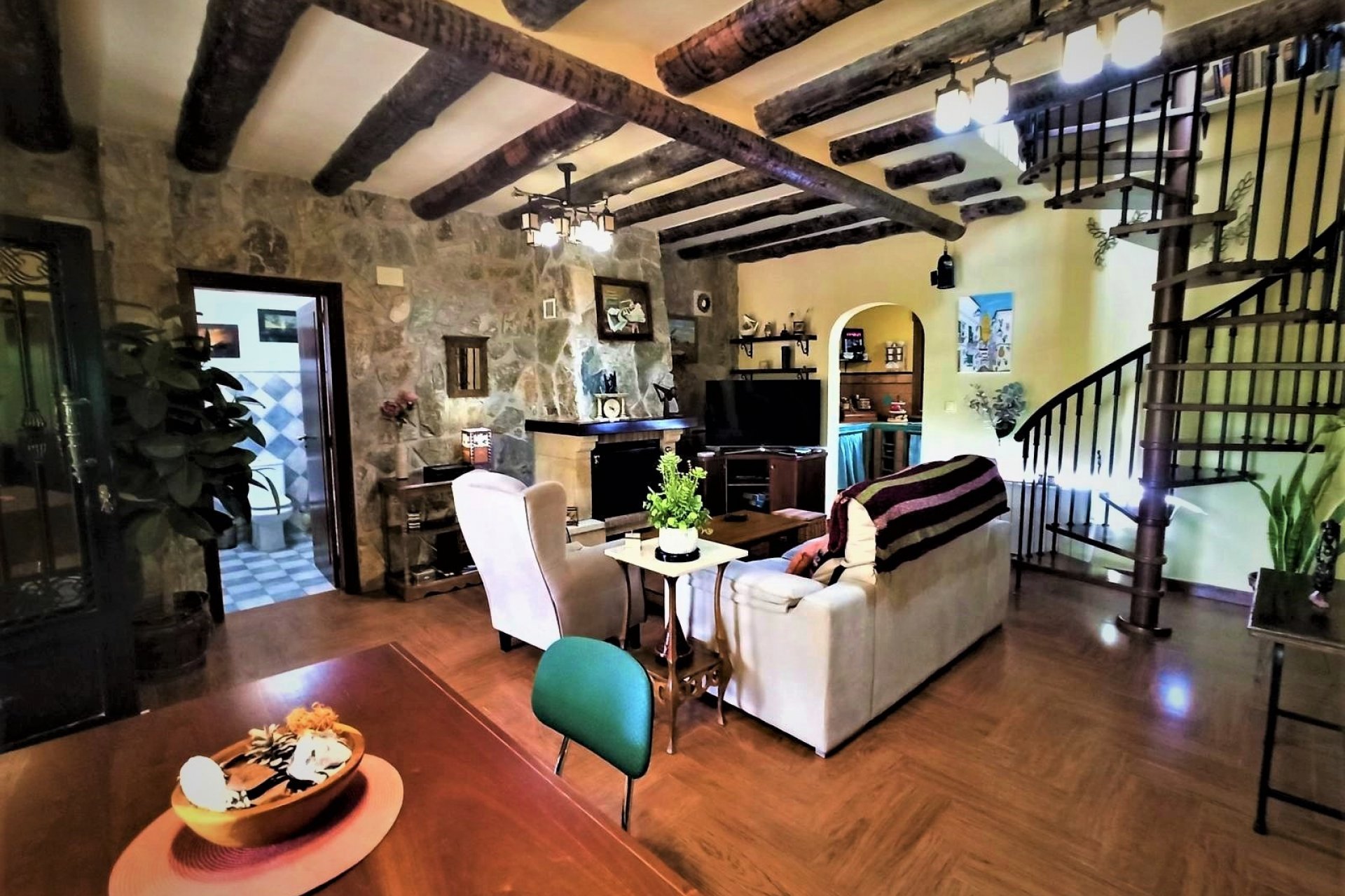 Resale - Country House - Novelda