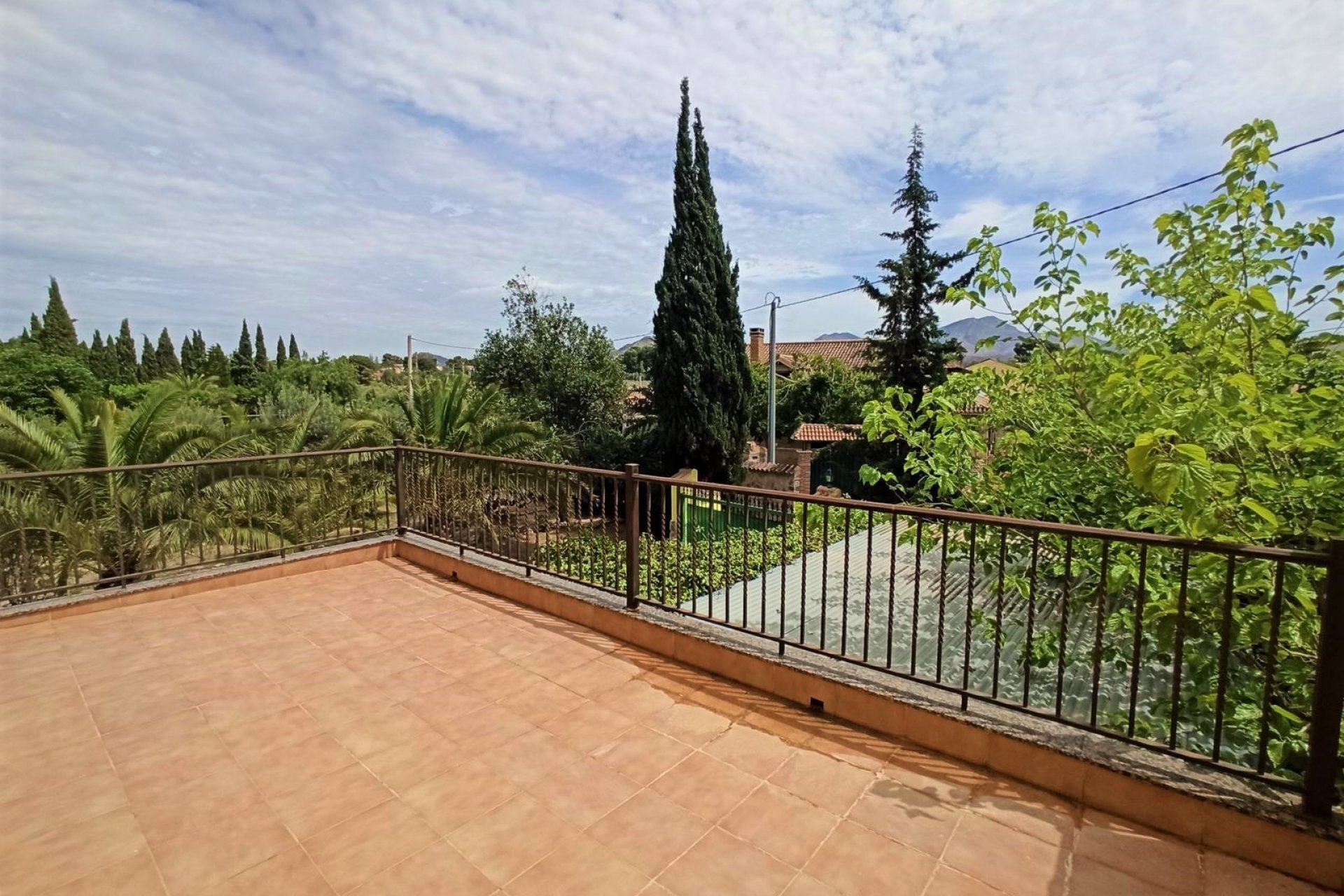 Resale - Country House - Novelda