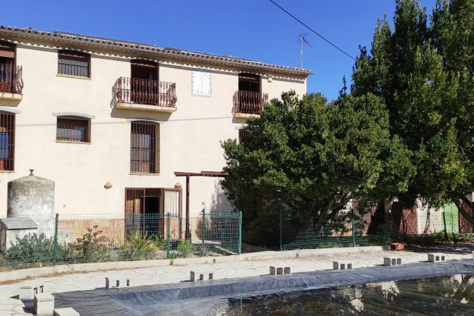 Resale - Country House - Planes