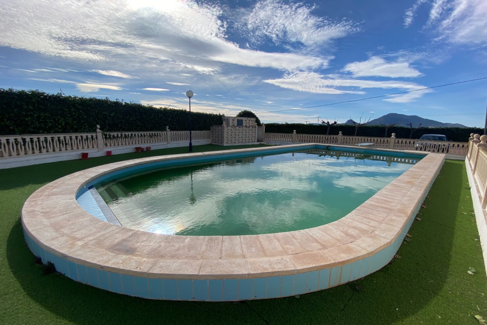 Resale - Country House - Sax