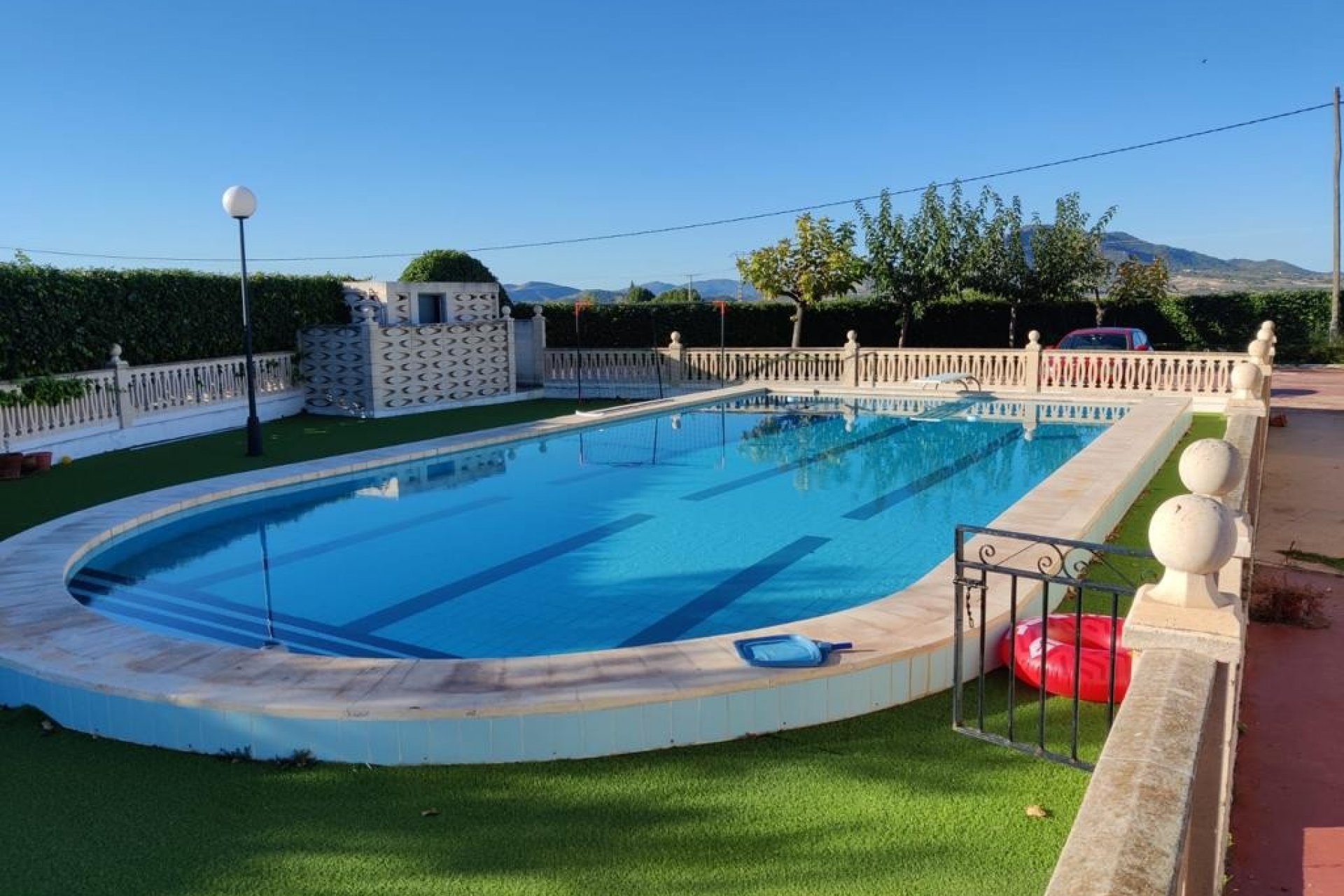 Resale - Country House - Sax