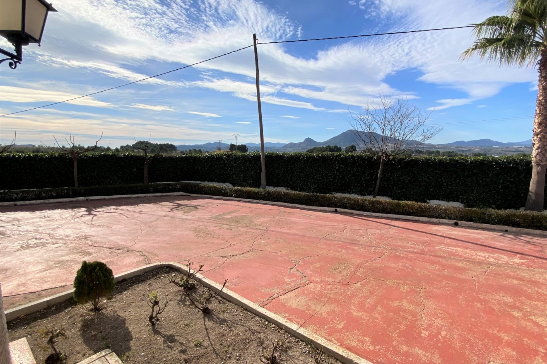 Resale - Country House - Sax