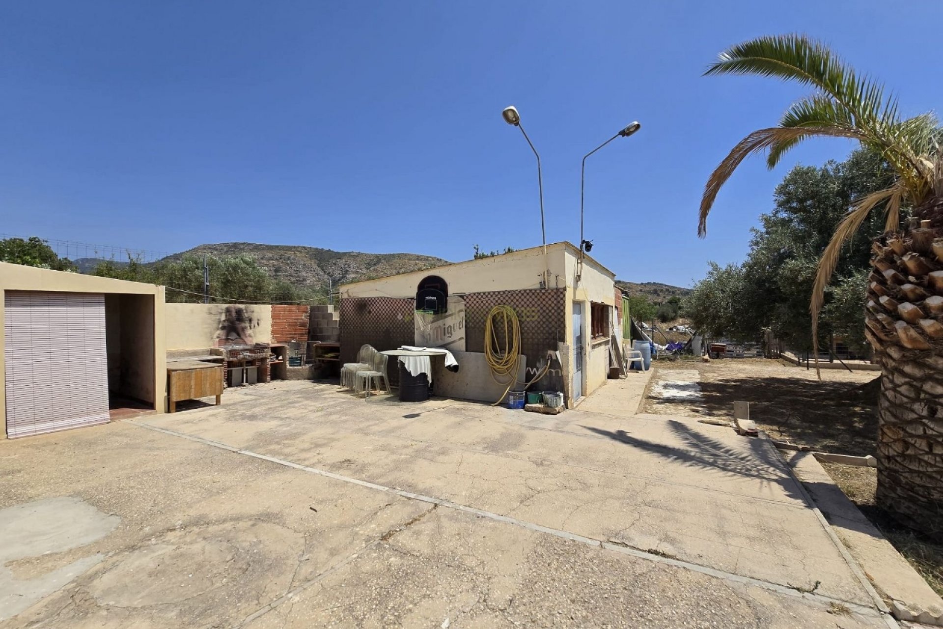 Resale - Country House - Sax