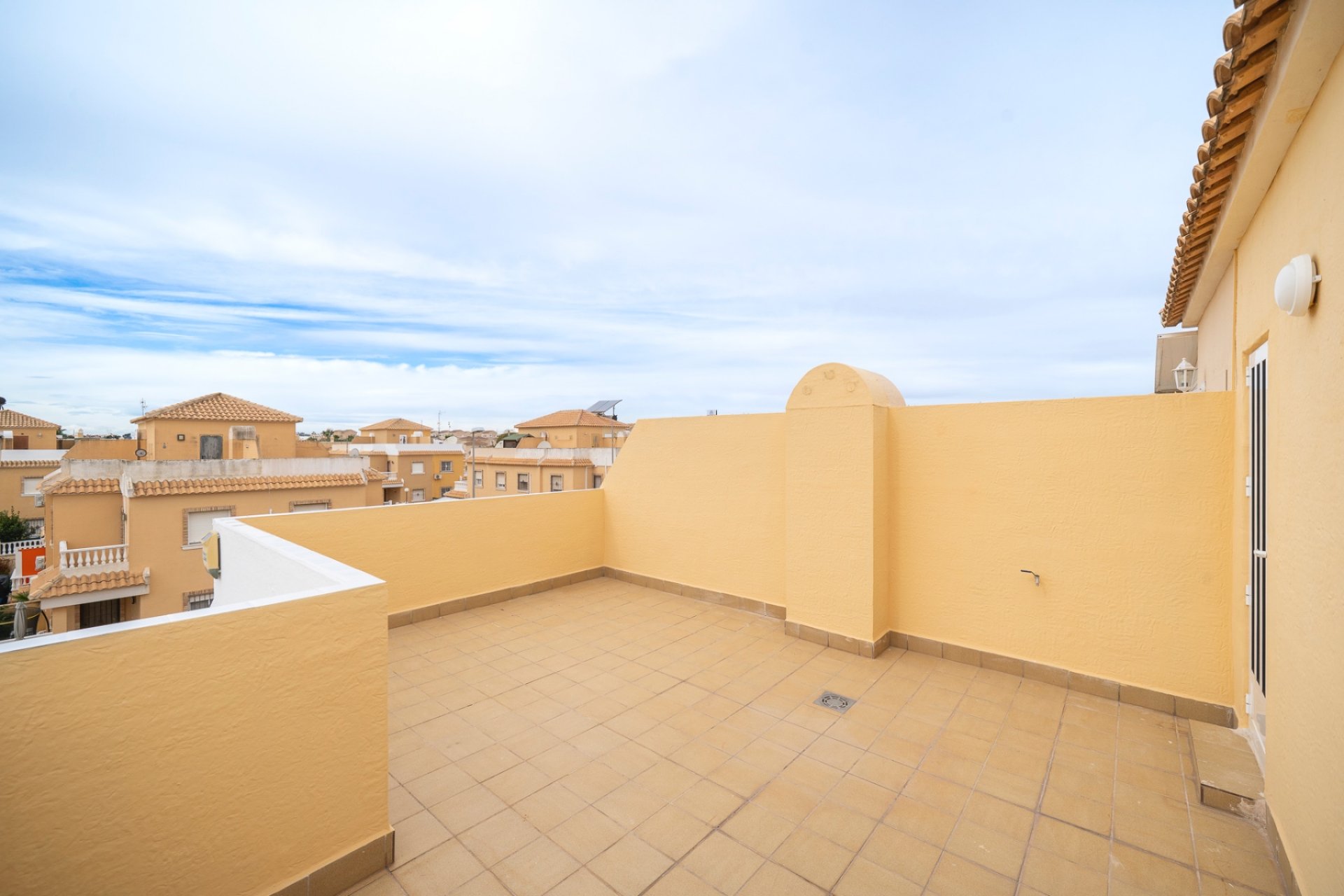 Resale - Townhouse - Ciudad Quesada