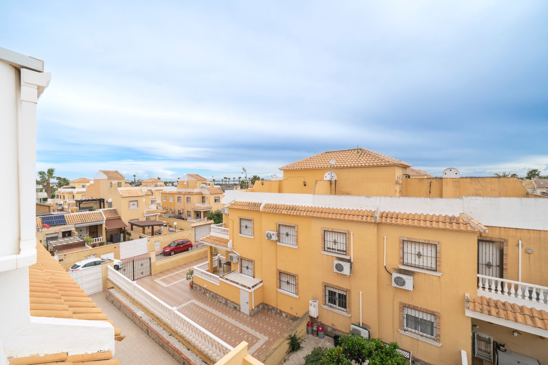 Resale - Townhouse - Ciudad Quesada