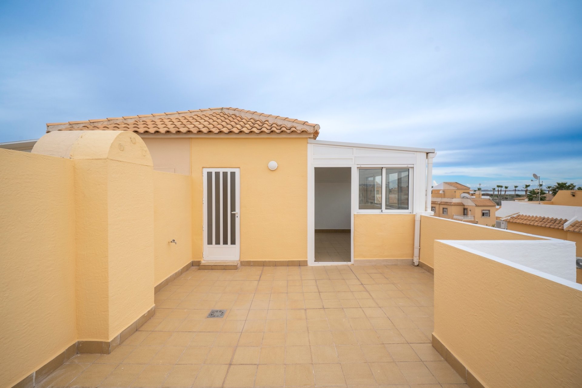 Resale - Townhouse - Ciudad Quesada