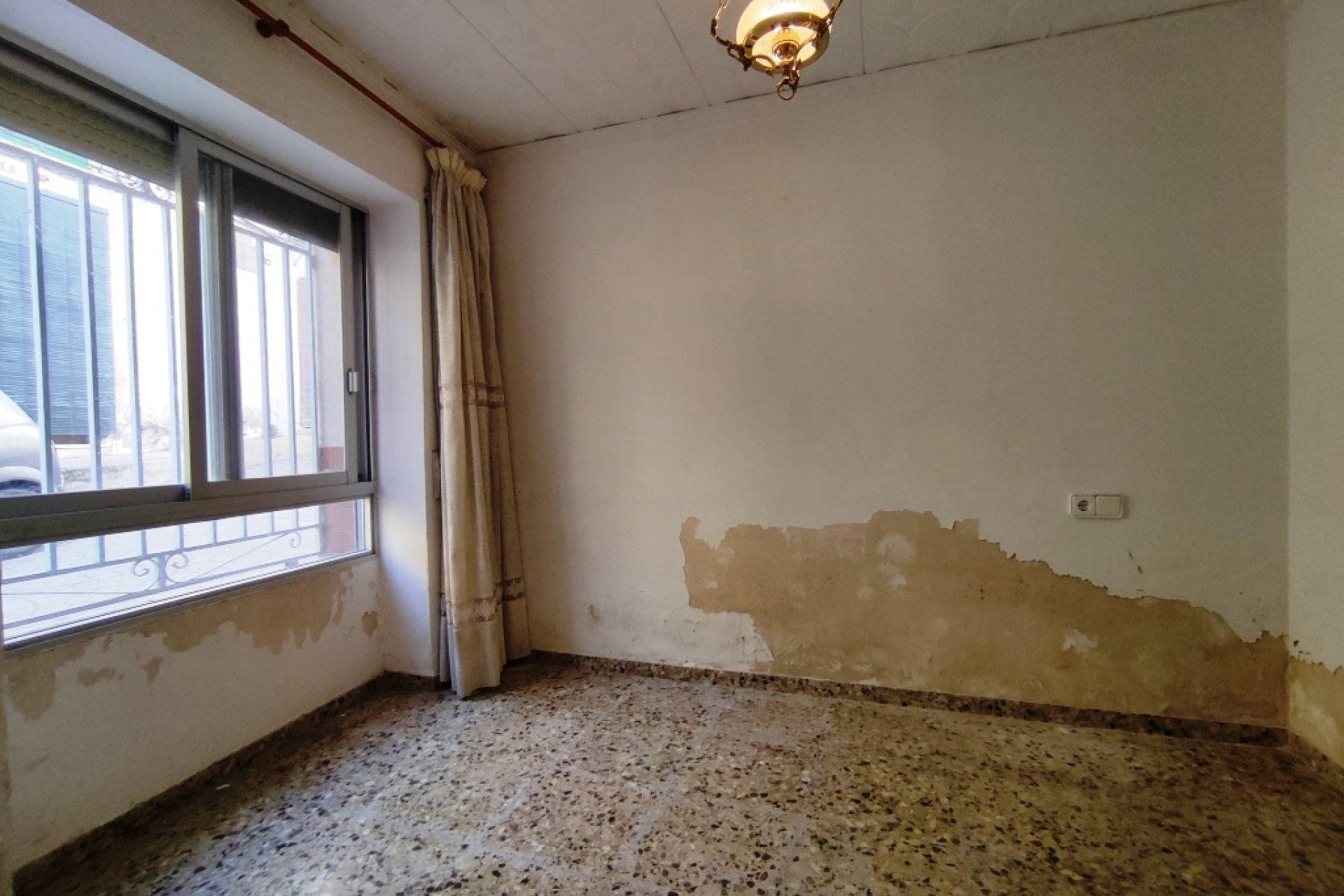 Resale - Townhouse - Planes