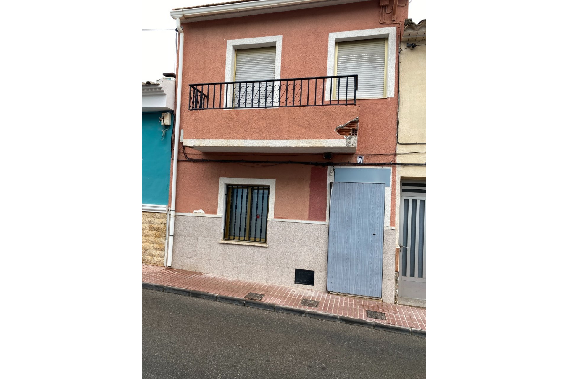 Resale - Townhouse - Salinas