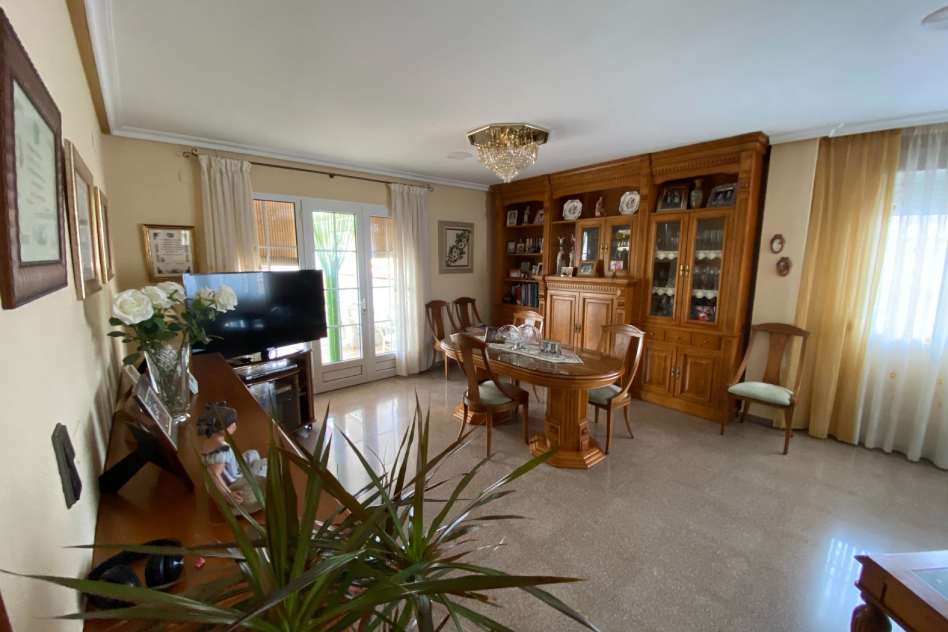 Resale - Townhouse - Sax