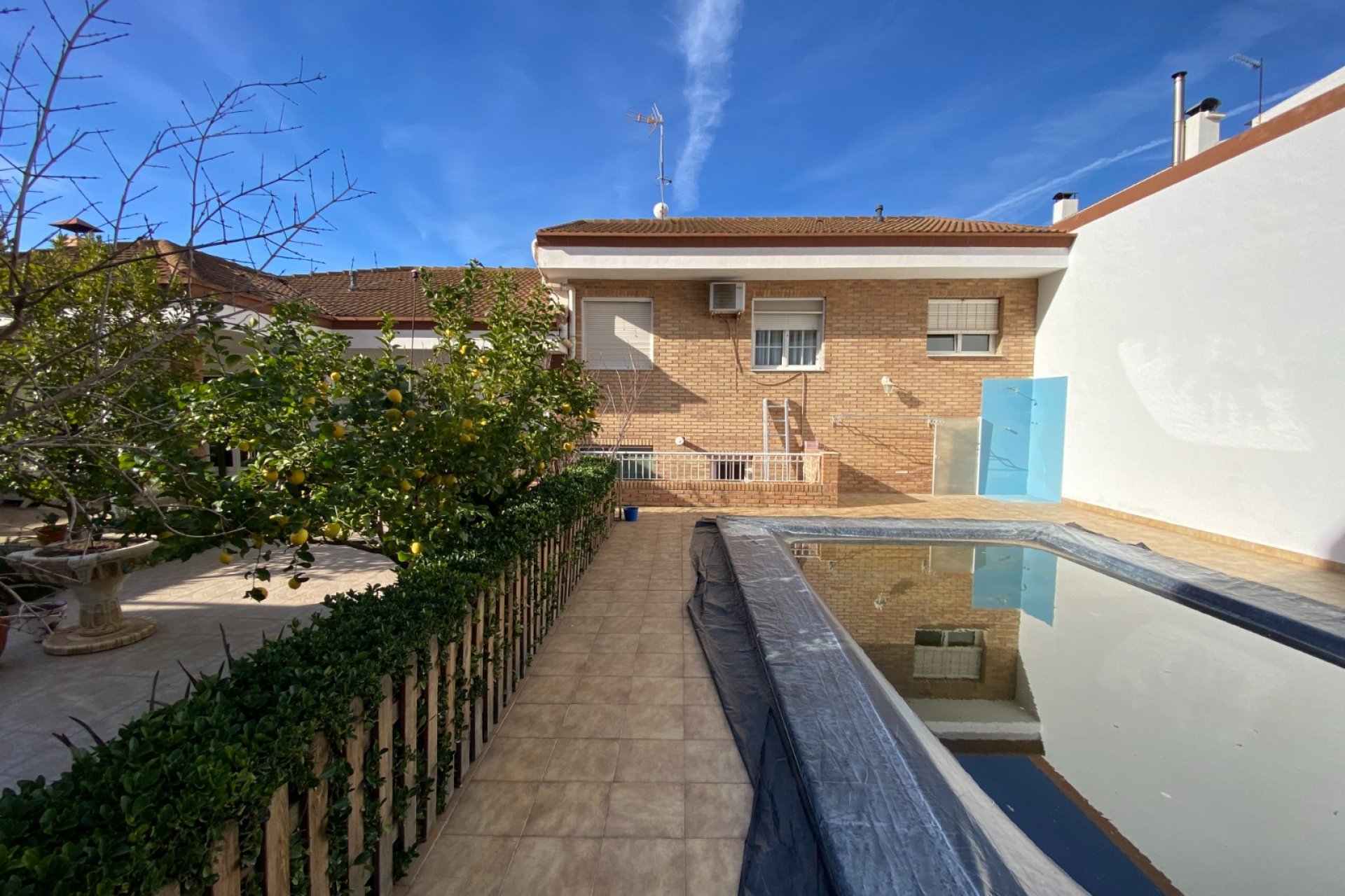 Resale - Townhouse - Sax