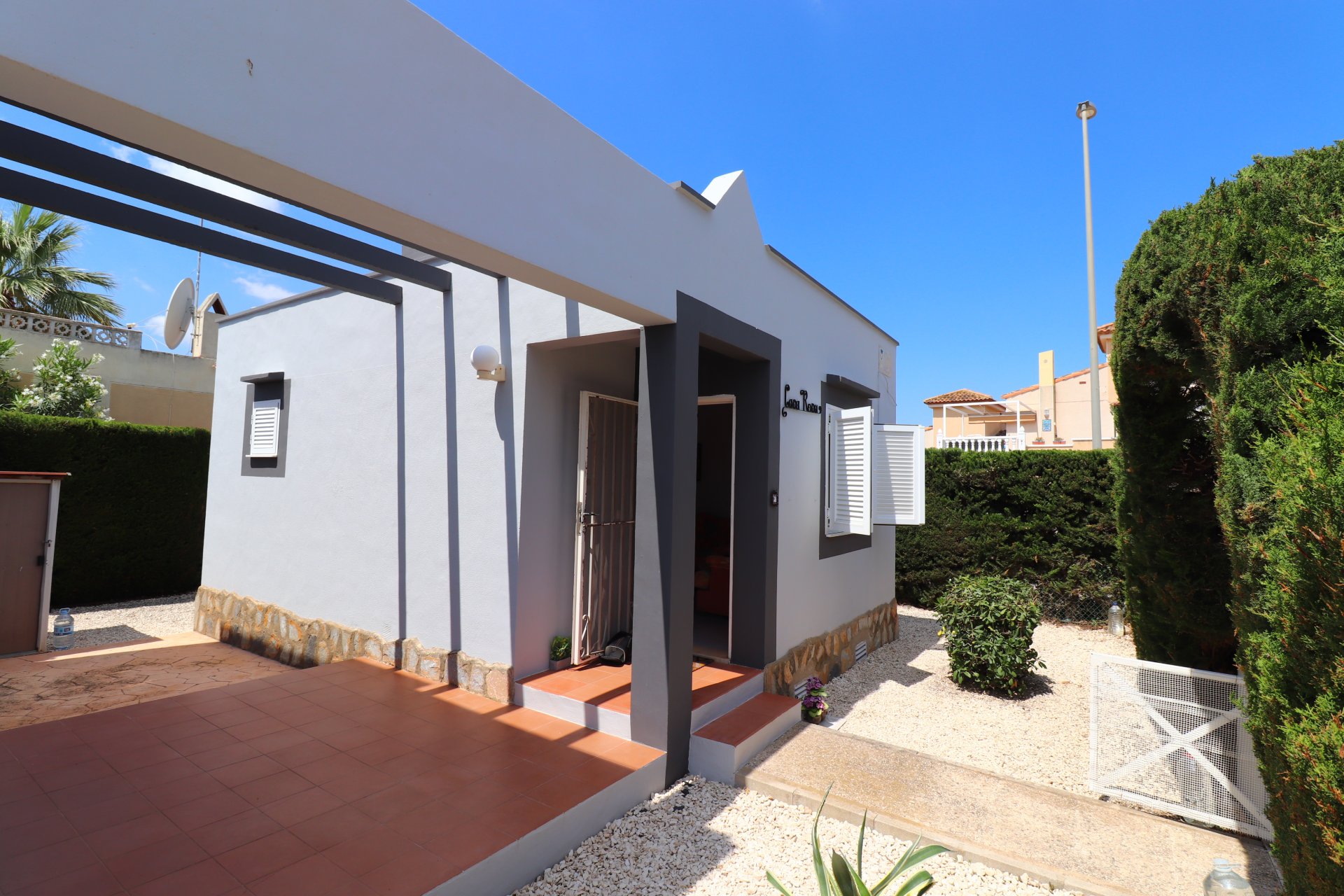 Resale - Villa - Algorfa - Montebello