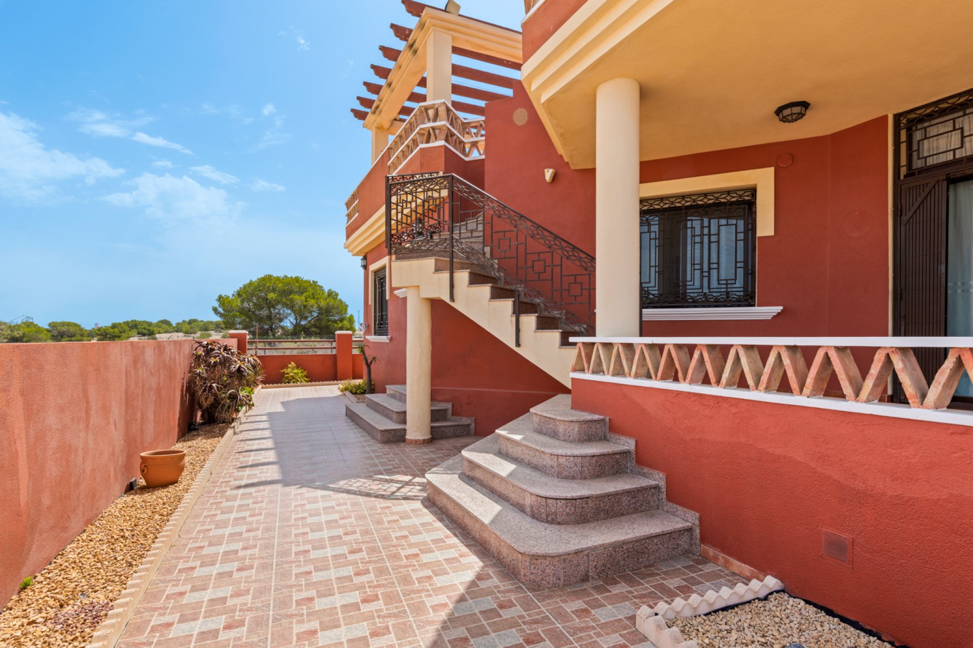 Resale - Villa - Algorfa