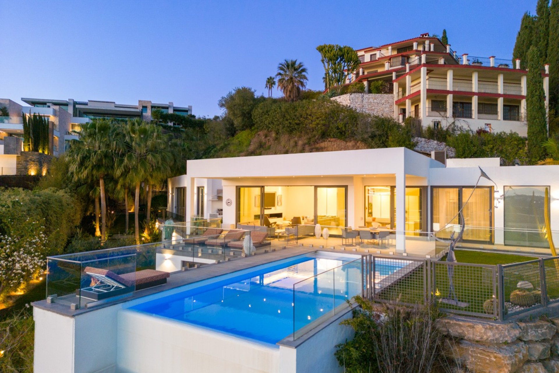 Resale - Villa - Benahavis - La Quinta